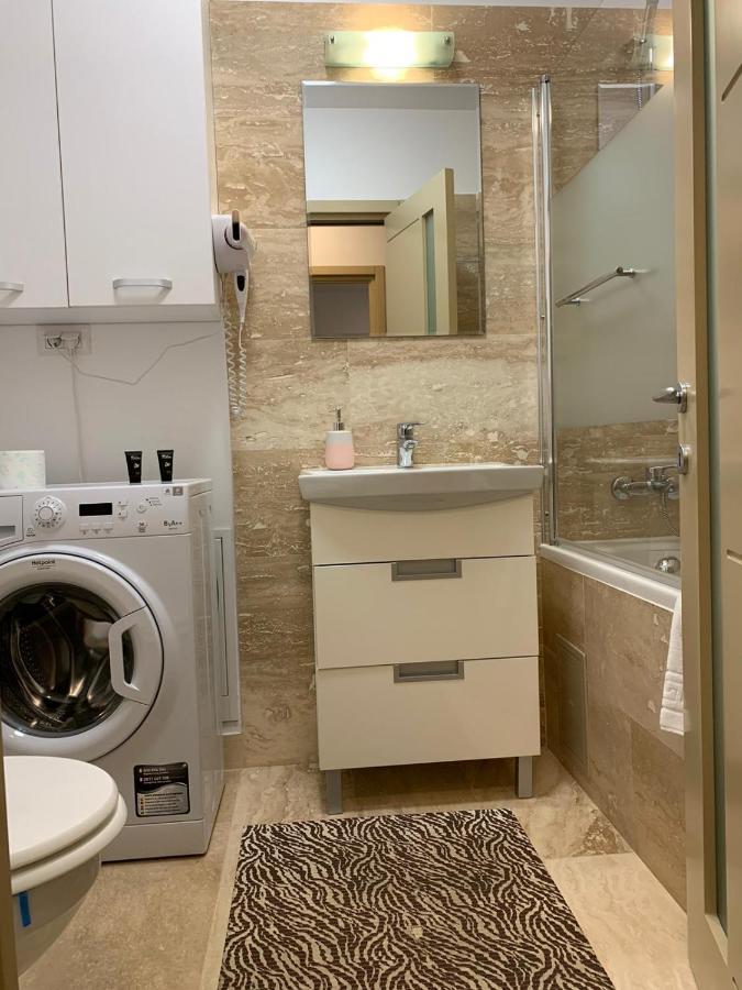 Luxury Apartments Newton By Glam Ιάσιο Εξωτερικό φωτογραφία