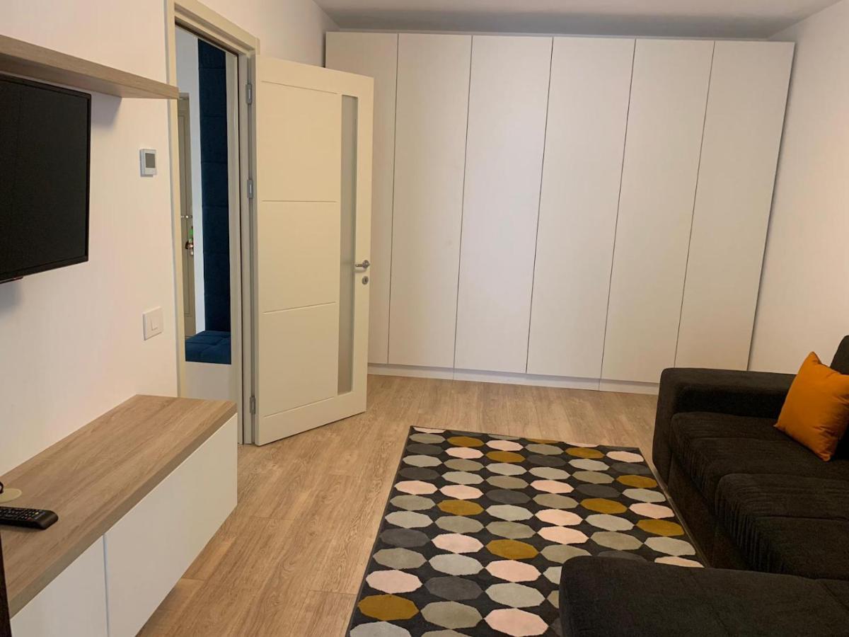 Luxury Apartments Newton By Glam Ιάσιο Εξωτερικό φωτογραφία